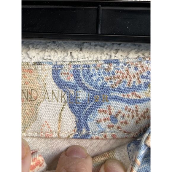 Chicos Floral Print Girlfriend Pants - Size 2/L - 12 - Multicolored - Picture 10 of 11